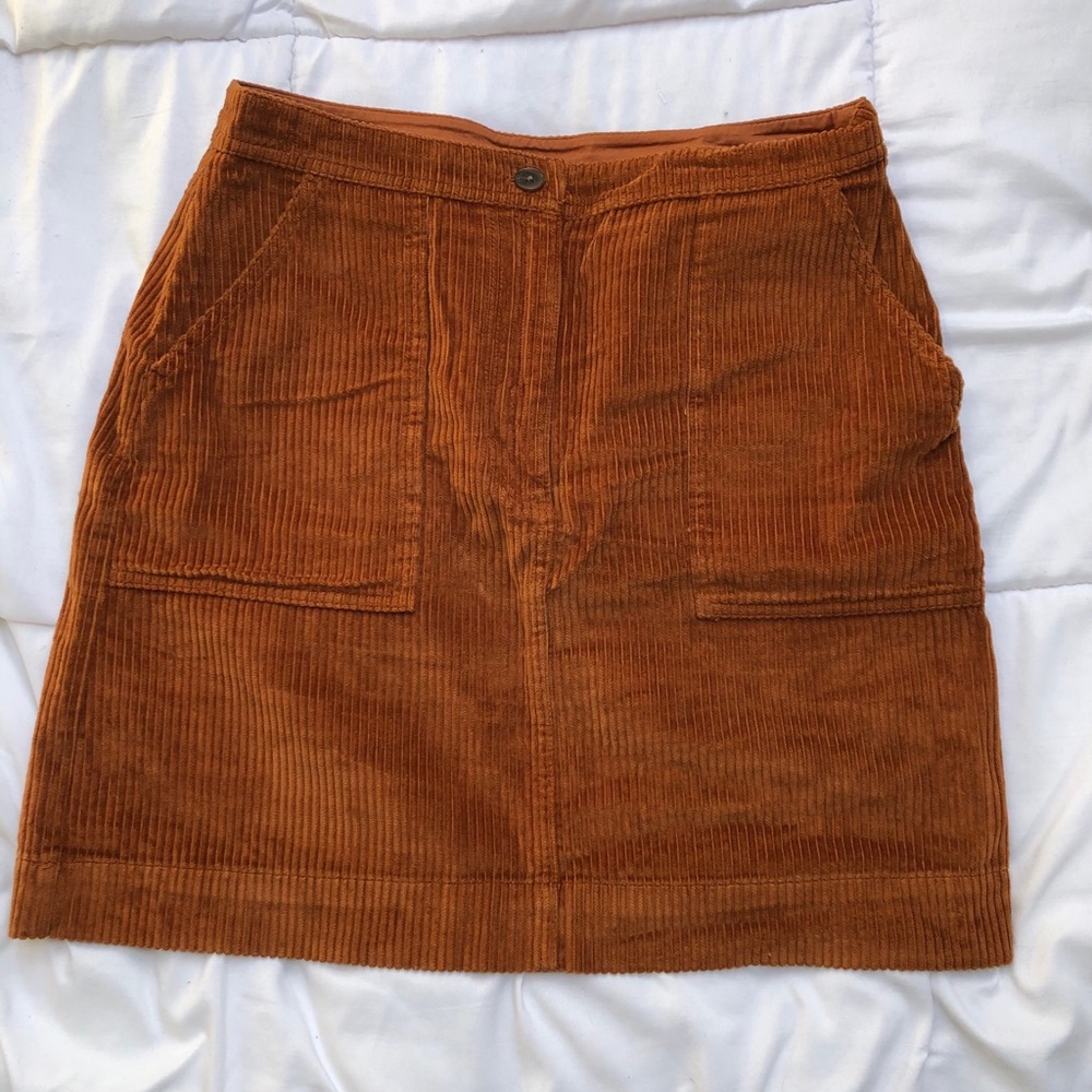 Corduroy skirt
